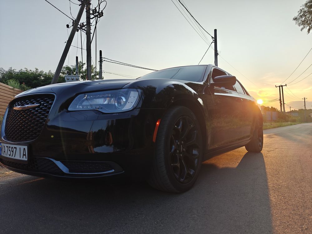 Chrysler 300c 2019