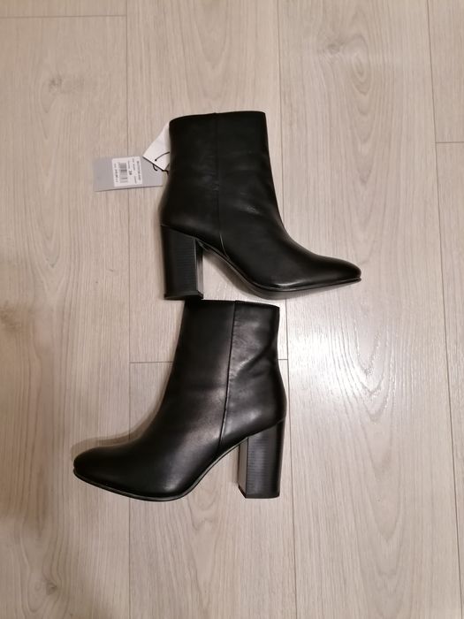 Piękne nowe botki skóra