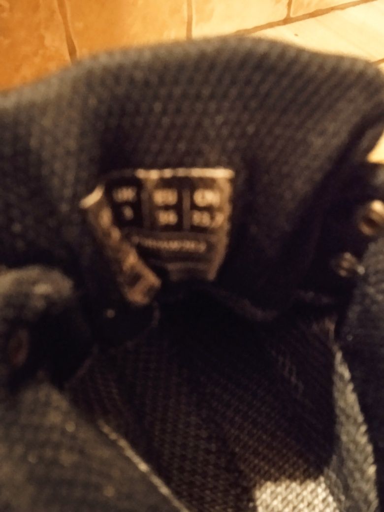 Buty 4F dla chłopca R-36 (23,7cm) jesienne zimowe
