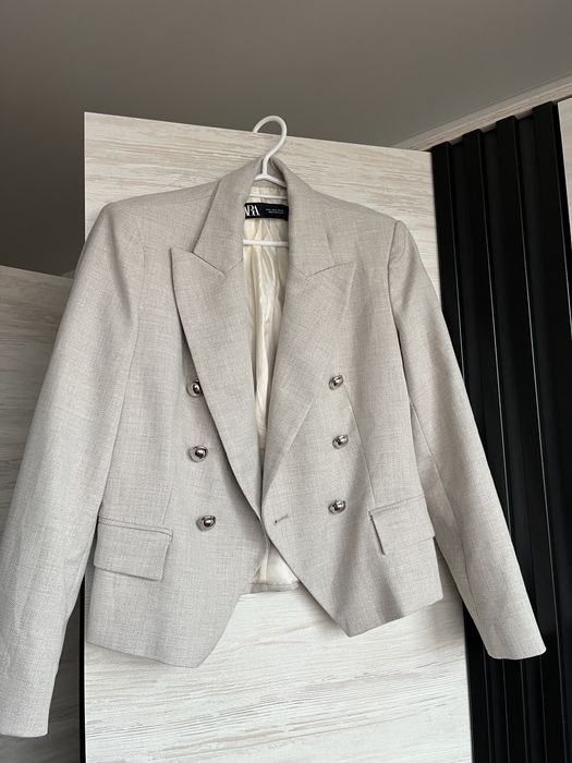 Піджак Zara та вінтажний бордовий