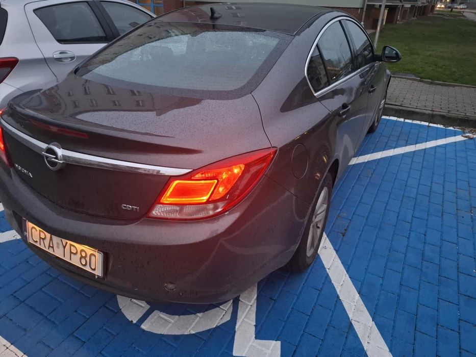 Opel insignia swiezo sprowadzona zarejestrowana
