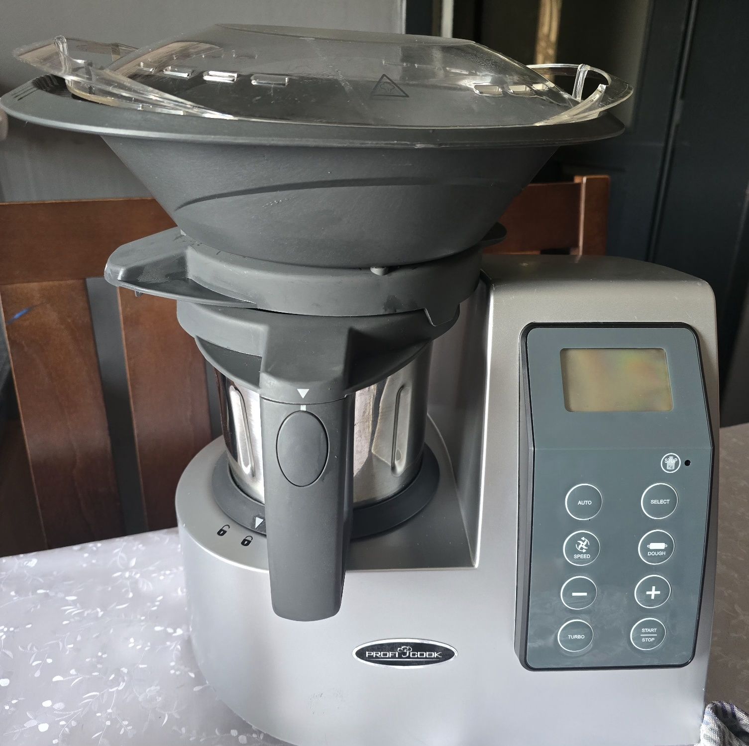 Robot kuchenny do gotowania