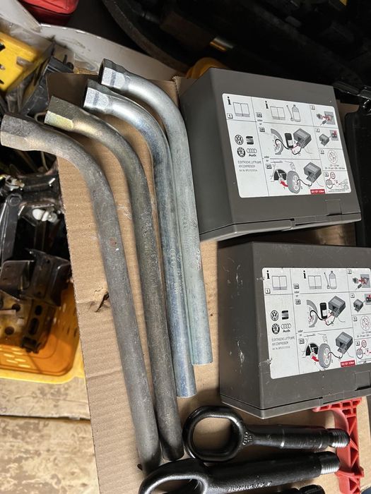 Домкрат туарег каєн ауді Q5, Q7 компресор ключ крюк ключ АКПП