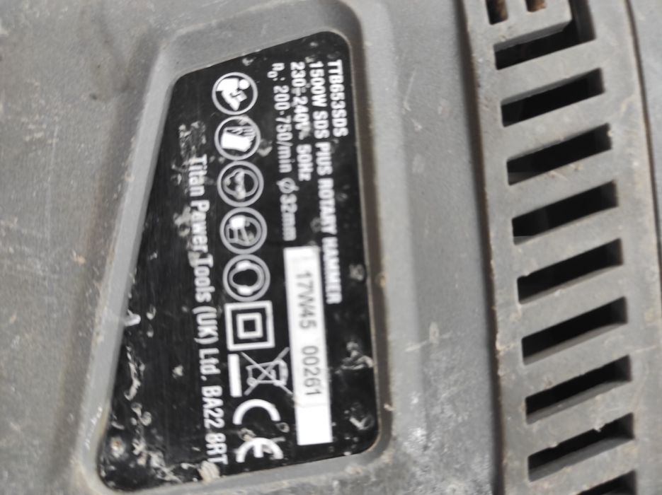 Перфоратор Titan SDS plus TTB653SDS і TTB278SDS