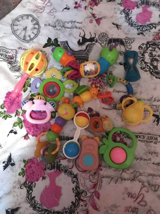 Дитячі іграшки безкоштовно