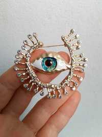 Broche / alfinete de peito surrealista em forma de olho azul - NOVO