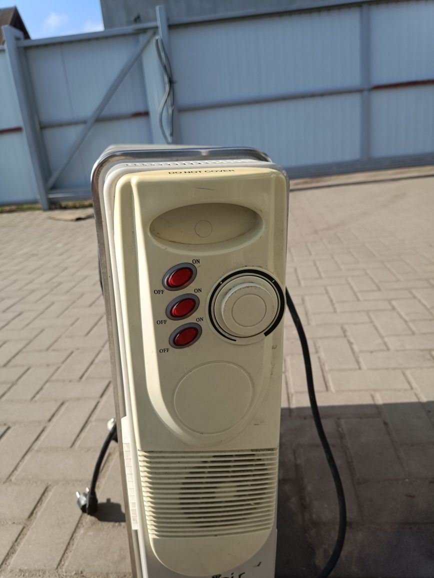 Grzejnik elektryczny z termostatem