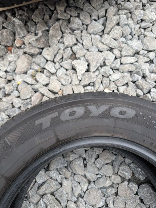 Комплект зимових шин Toyo 225/60 R16 225*60 16 Snowprox S943
