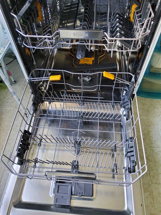 Maq loiça  com garantia Whirlpool