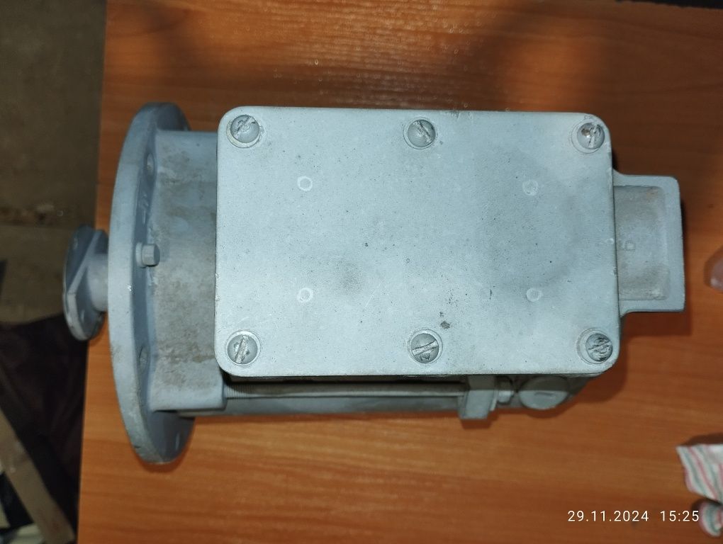 Продам електро мотор