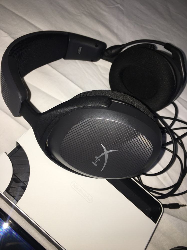 Nintendo Swicth Oled com comando e head set gamer