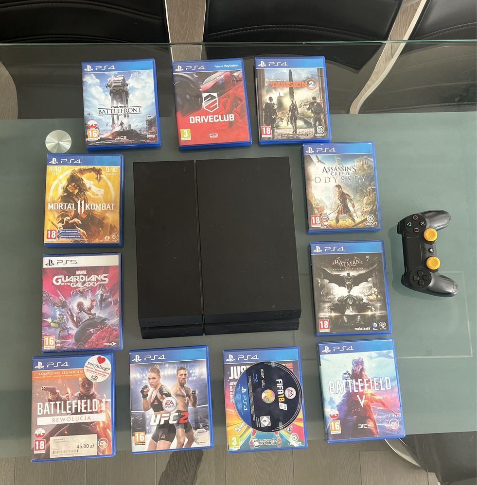 Ps4 + 12 gier + pad + nakładki na pada