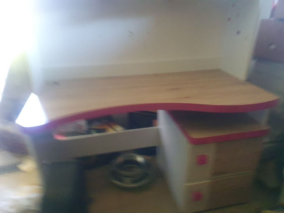 Biurko z nadstawka kolor drewno/róż stan dobry +