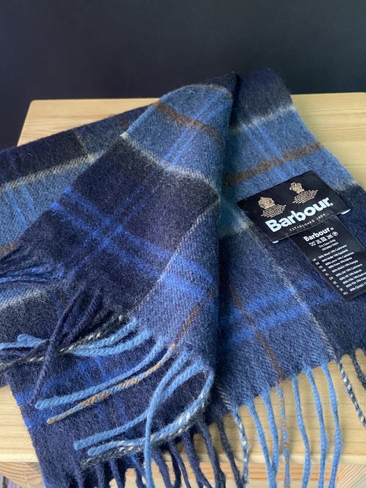 Стильний шарф у клітинку Barbour