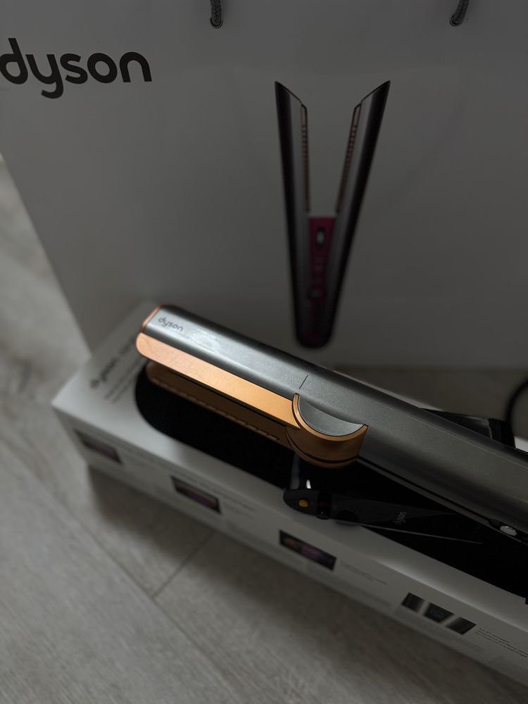 Продаж Dyson Airstrait