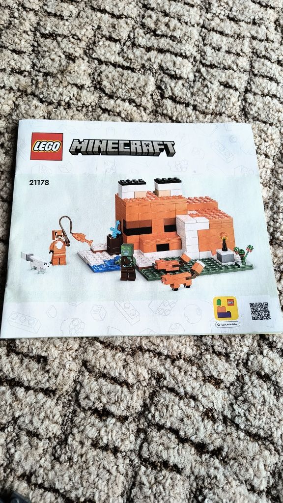 Lego Minecraft siedlisko lisów i zbrojowania