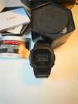 Casio G-SHOCK Czarny Kwadrat – Klasyczny Design i Wytrzymałość