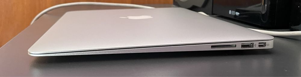 Продам MacBook Air