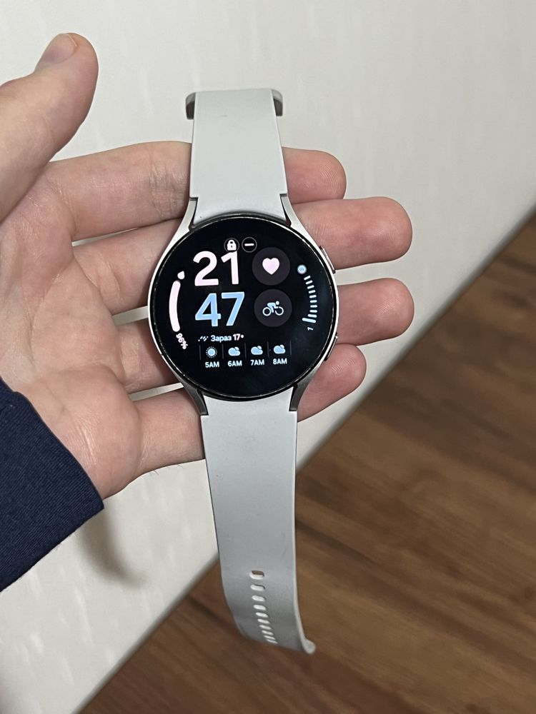 Samsung Galaxy Watch 4 44mm Silver