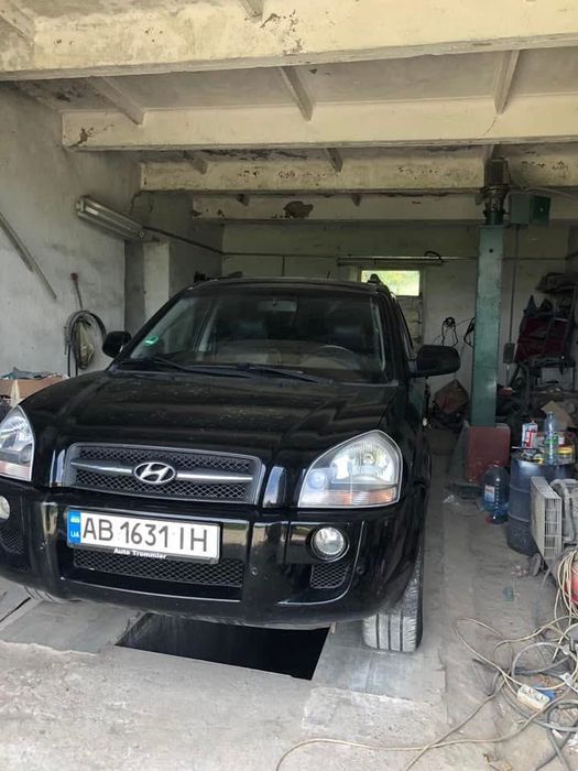 Продається автосервіс в смт.Крижопіль.