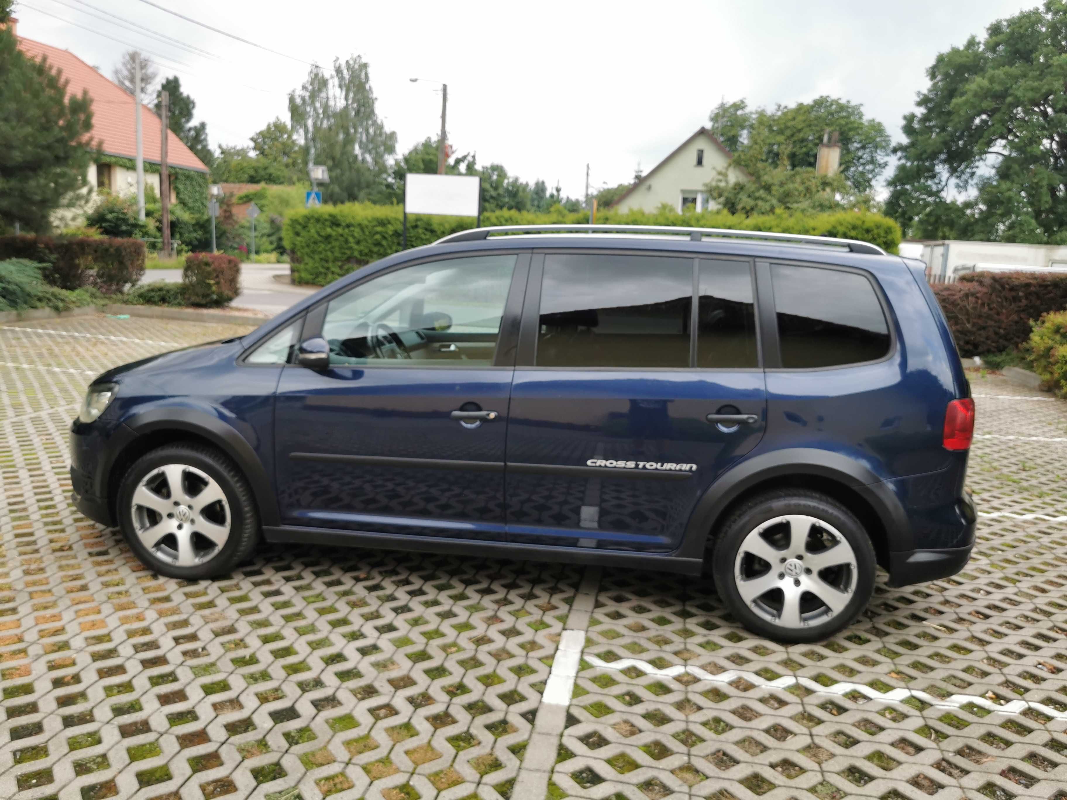 VW TOURAN CROSS 1.6 TDI Xenon, skóra 7 osobowy