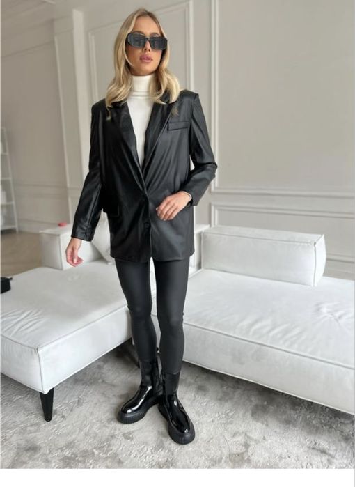 Піджак з екошкіри