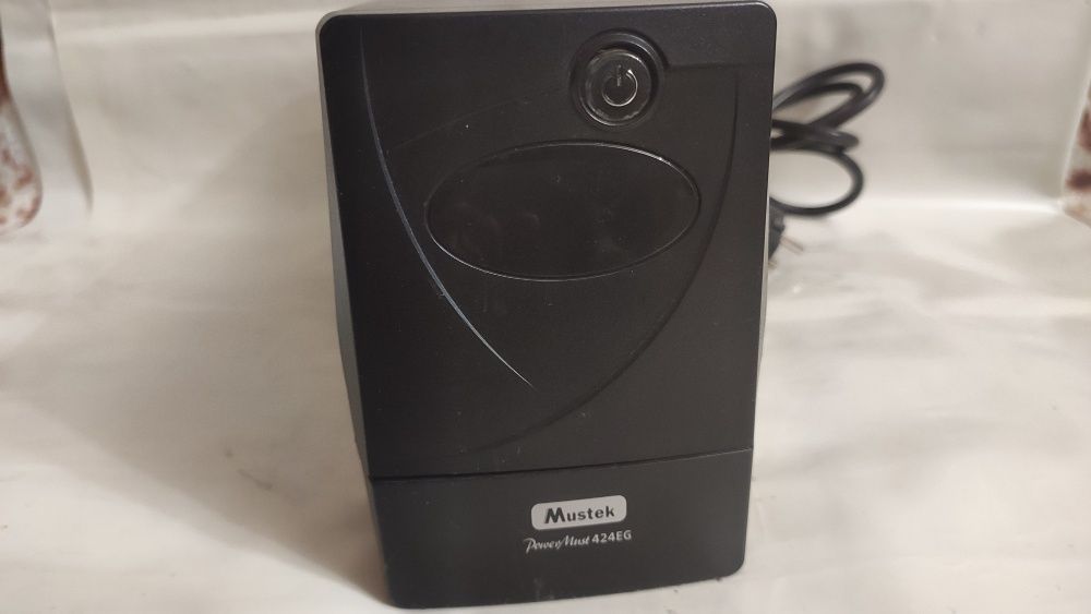 Бесперебойник (ИБП) Mustek PowerMust 424EG (400ВА)