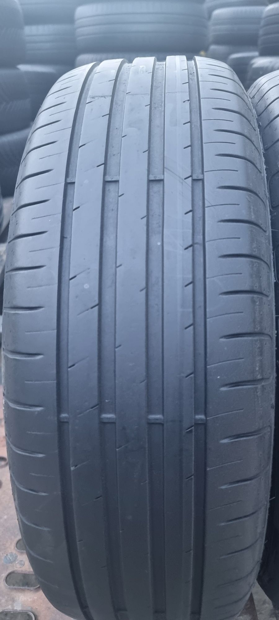 Para opon letni 205/60 R16 92H GoodYear  EFFICIENT grip performance 20