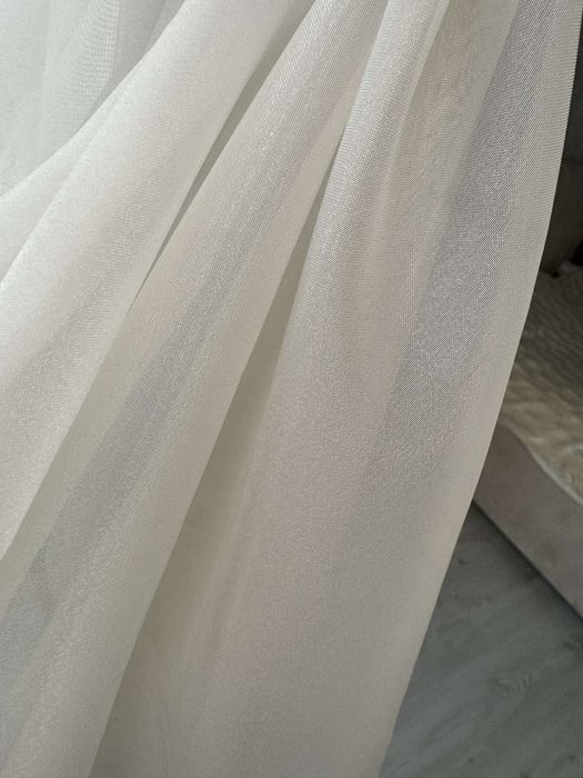 Тюль нейлон хороша якість бу 1 ,5 року висота 2,53 *9,50  пошита