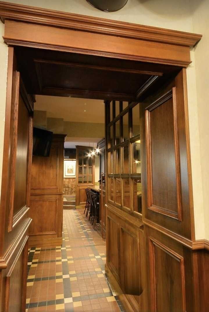 «Watson Pub» – справжній англійський паб у центрі міста.