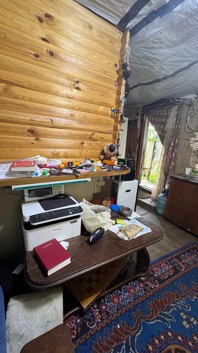 Окремий будинок на 5 сотках . Терміново.