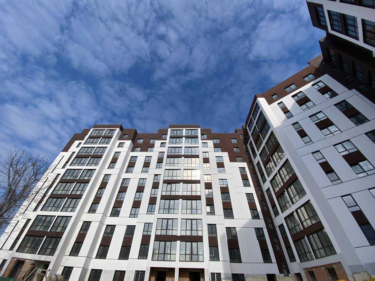 Продаж 2-кімнатної квартири біля озера в центрі ЖК Атмосфера