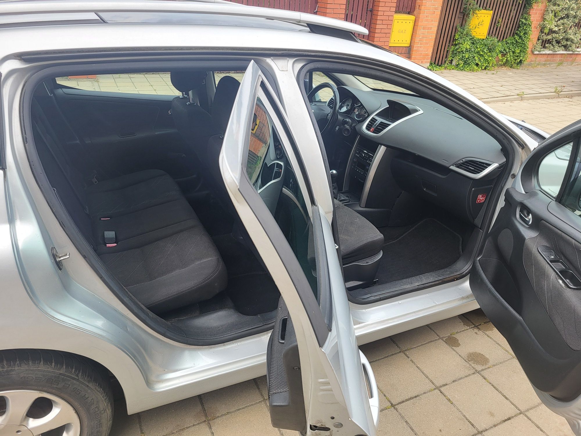 Peugeot 207SW 1.6 Hdi