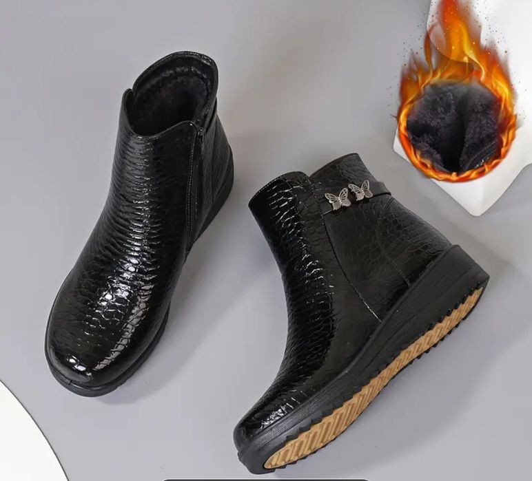 Женские зимние ботинки