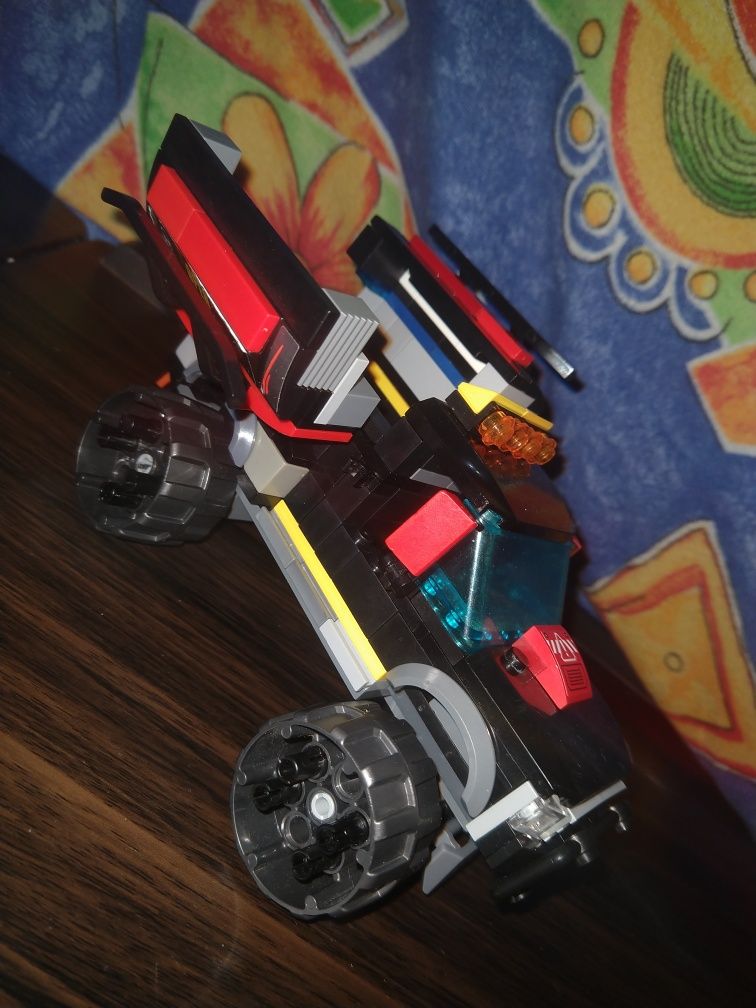 Машинка Лего сам сделал
