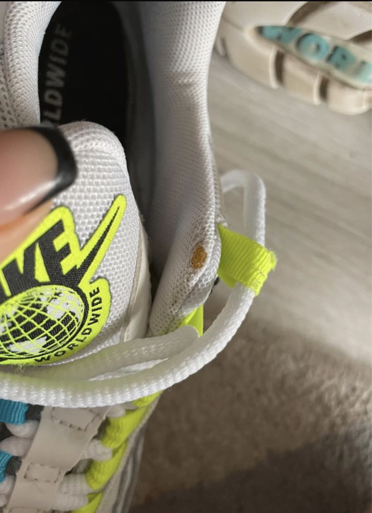 Nike Air Max 95 World Wide