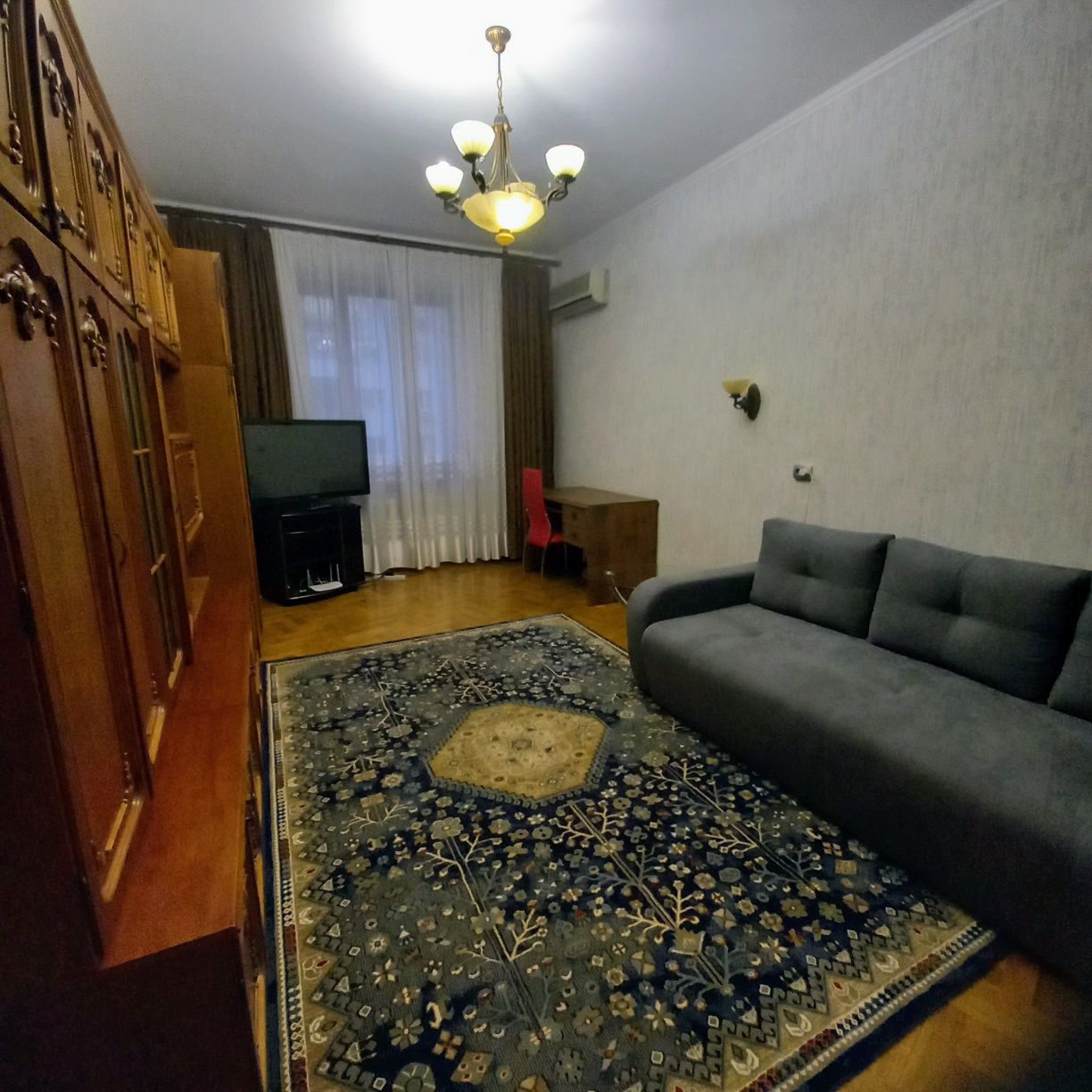 Подобово 2- роздільна сталінка, Пл Льва Толстого, вул.Шота Руставелі