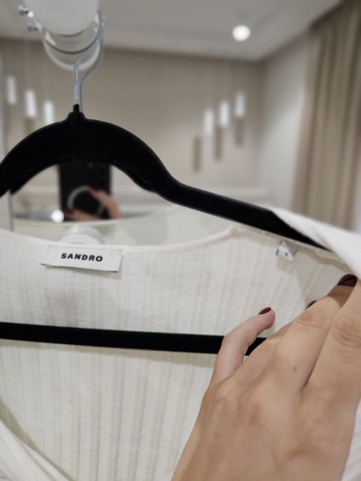 ‼️Sandro біла тепла кофта з декольте вовна 37%