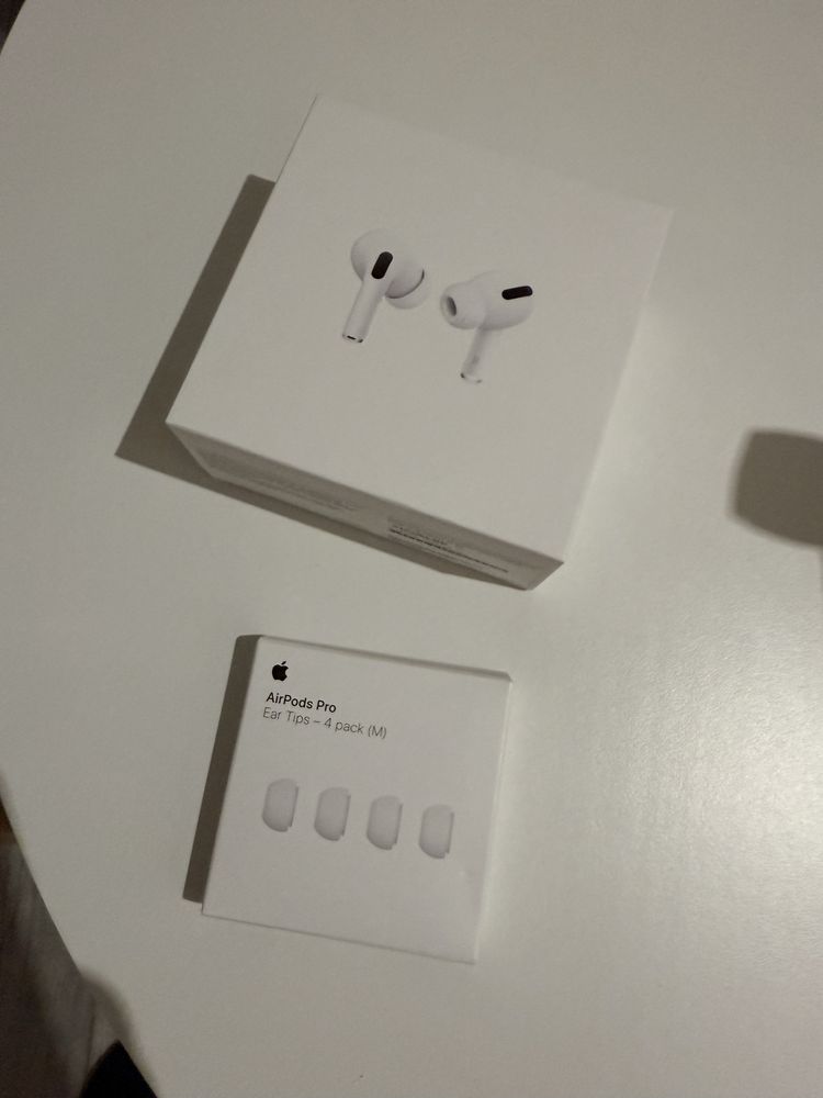 AirPods Pro z nowymi gumkami