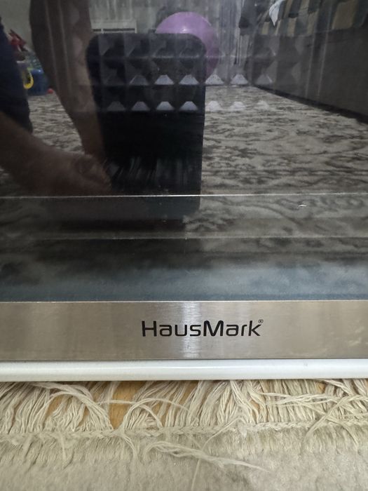 Продам електричну піч HausMark EOI -4015 WH