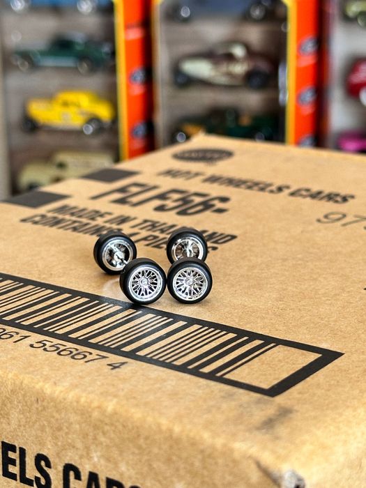 rodas borracha diecast hot wheels matchbox majorette Mattel set 1/64