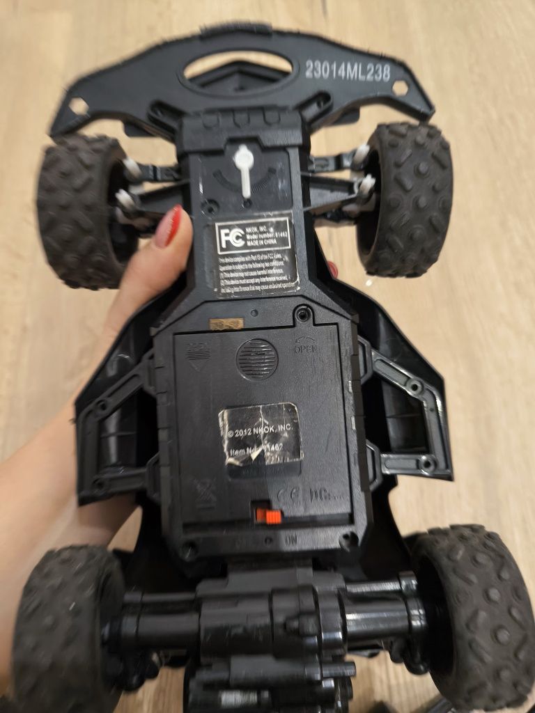 Zdalnie sterowane AUTO typu buggy PREZENT