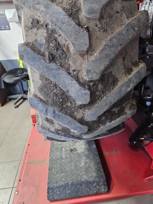 Opona 540/65 R24