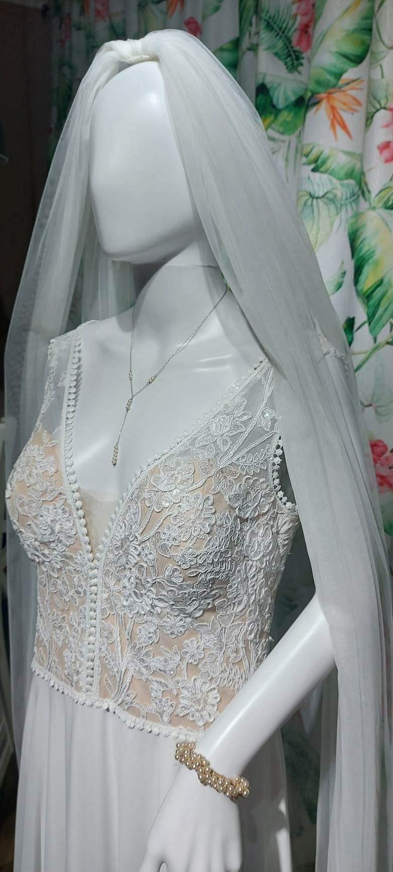 Nowa zjawiskowa suknia ślubna w stylu boho