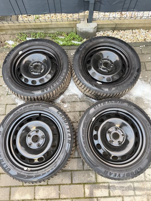 Koła zimowe VAG Felgi stalowe  + Opony 205/55 16, Goodyear, zimówki