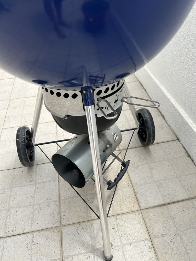 Grelhador Webber a carvão MASTER-TOUCH GBS C-5750 DE 57 CM