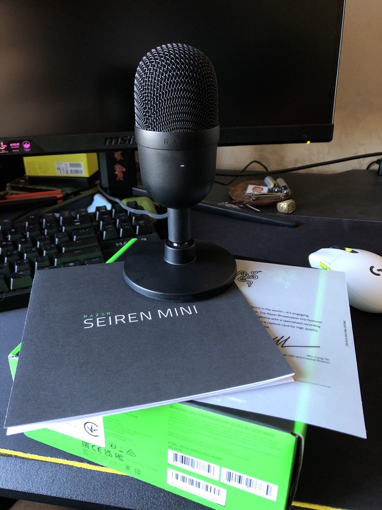 Мікрофон Razer Seiren Mini