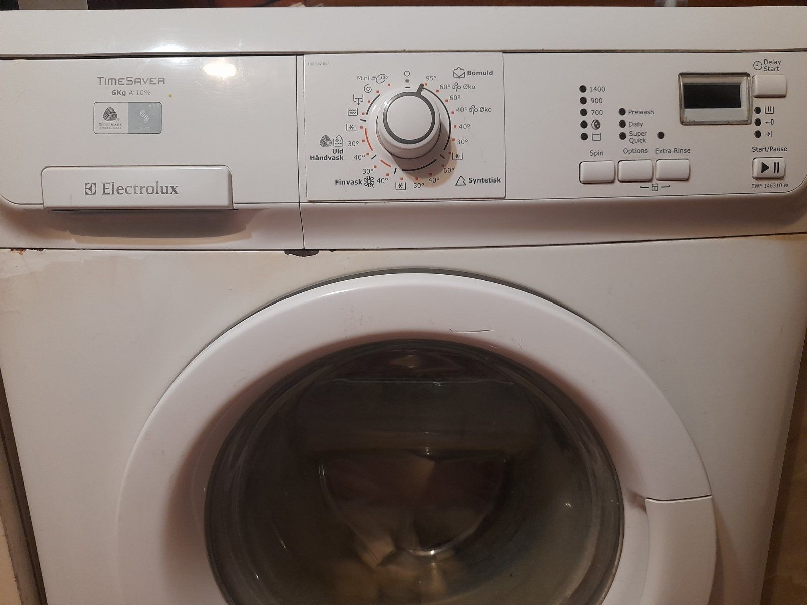 Пральна машина Electrolux EWF 146310 W