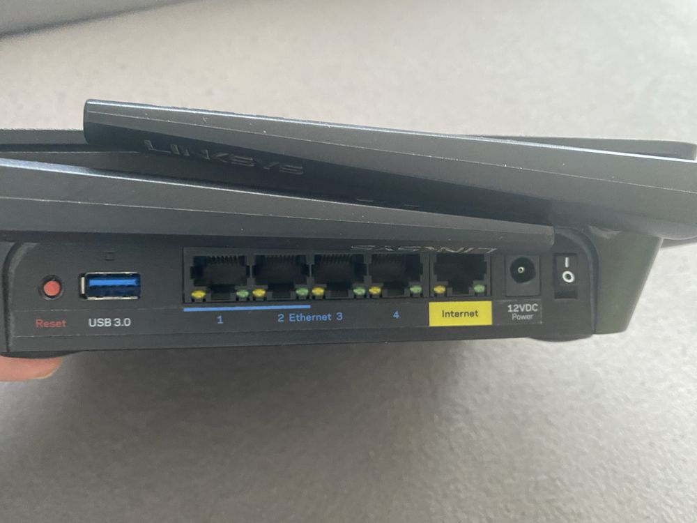 Router Linksys EA8300