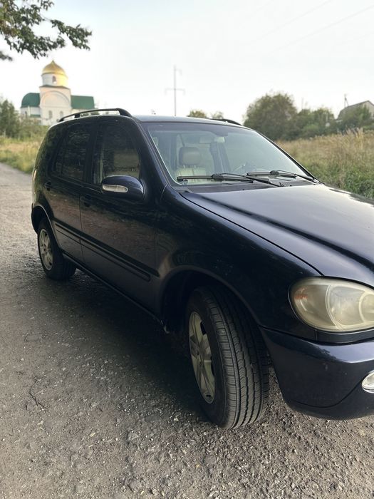 Mersedes Benz-M-Class. 2003